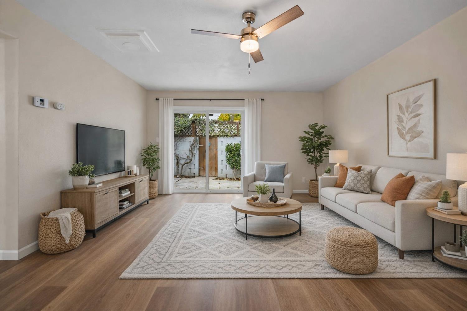 805 Tully Rd #5, Modesto, CA 95350