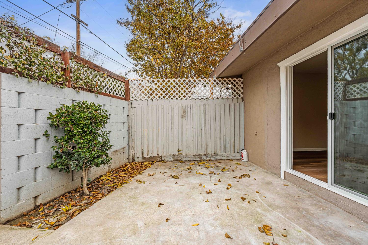 805 Tully Rd #5, Modesto, CA 95350