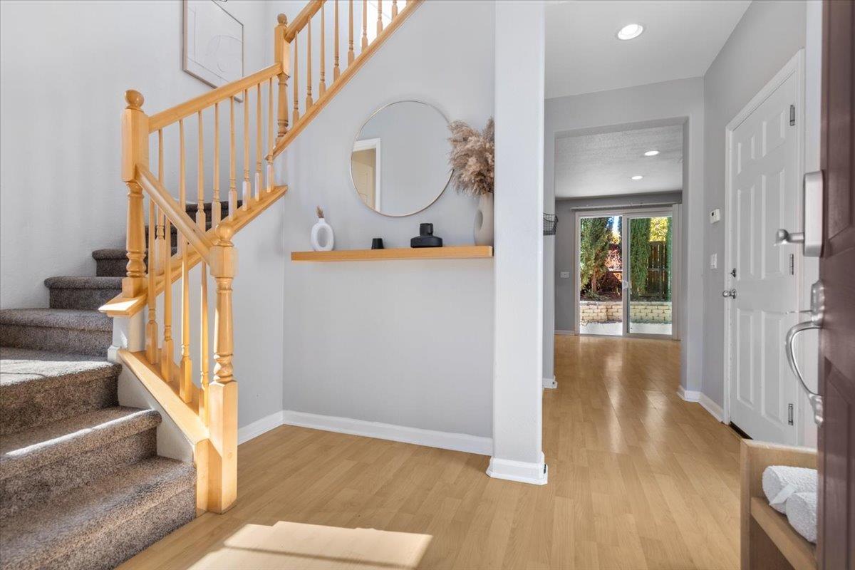 20855 Grapevine Dr, Patterson, CA 95363