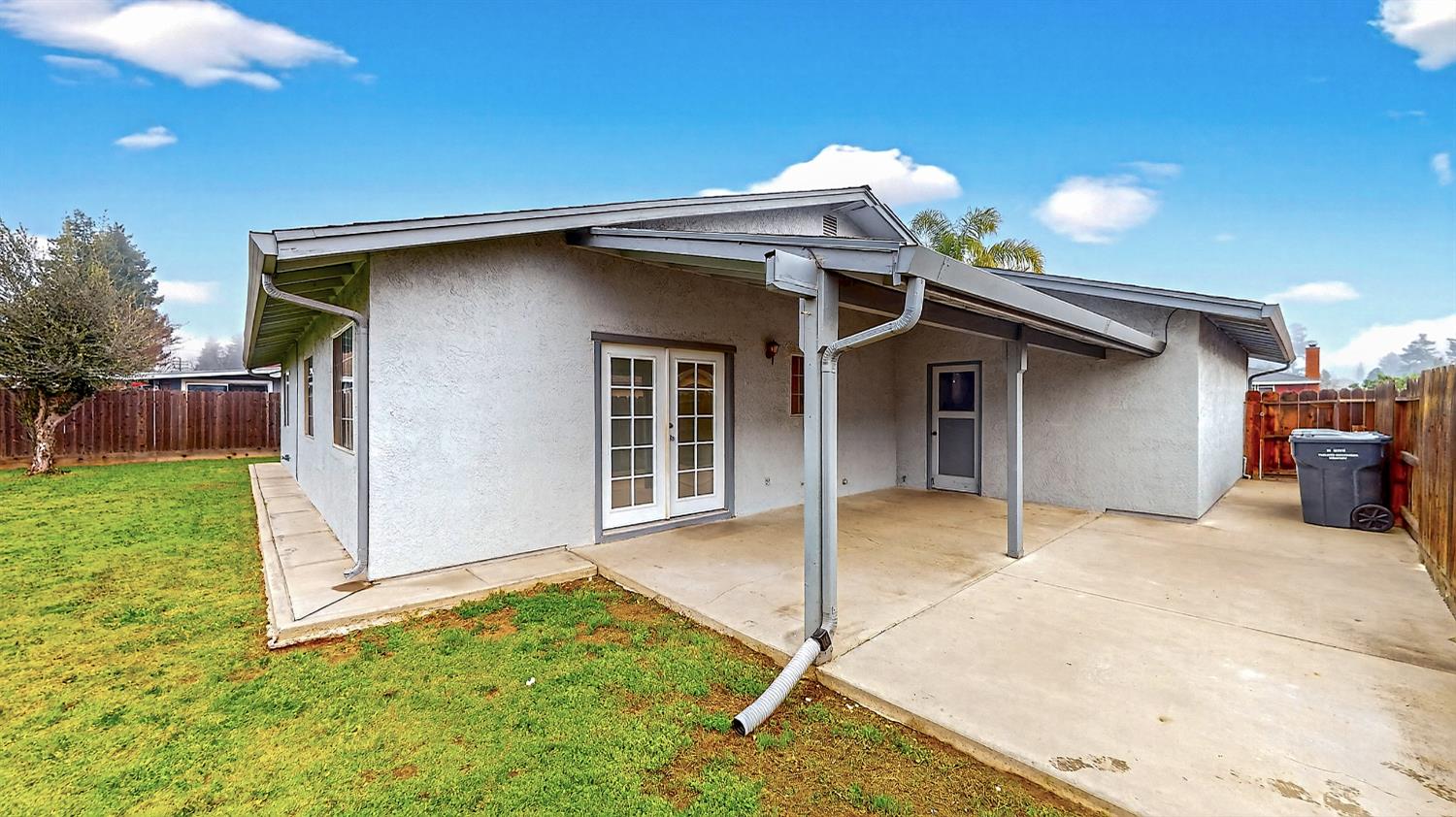 2405 NE Bucknell St, Turlock, CA 95382