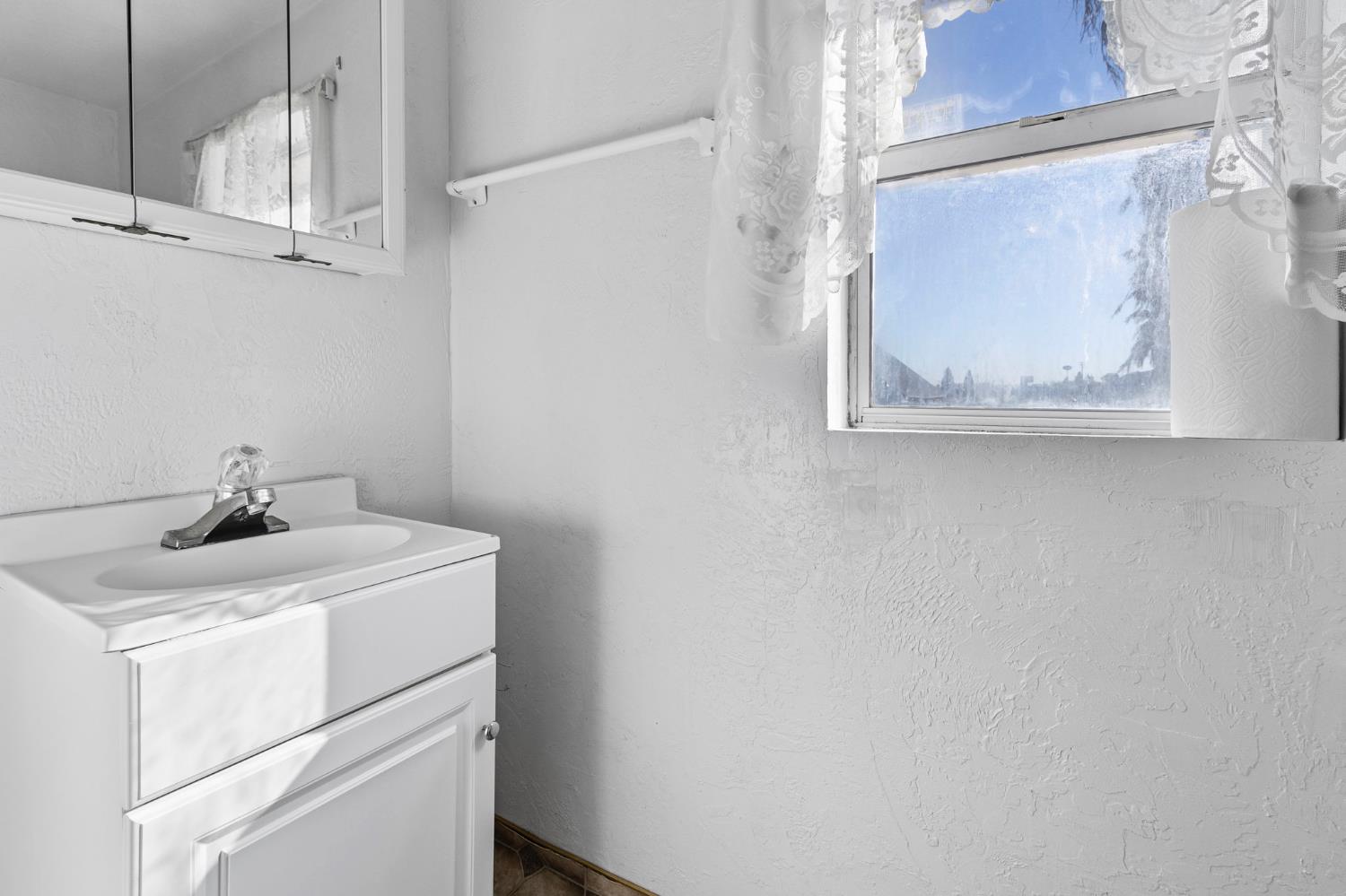 5000 Nunes Rd, Turlock, CA 95382