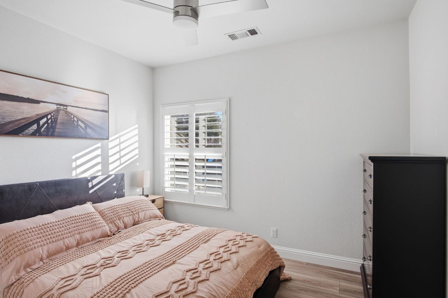 1980 Wyndfair Dr, Turlock, CA 95382