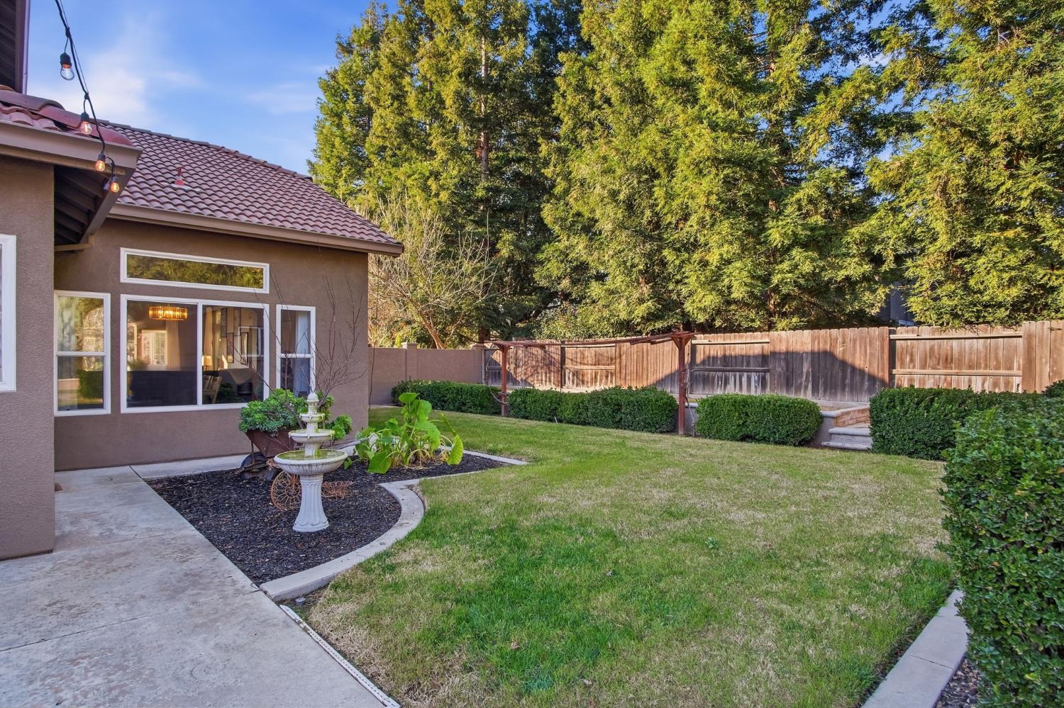 1980 Wyndfair Dr, Turlock, CA 95382