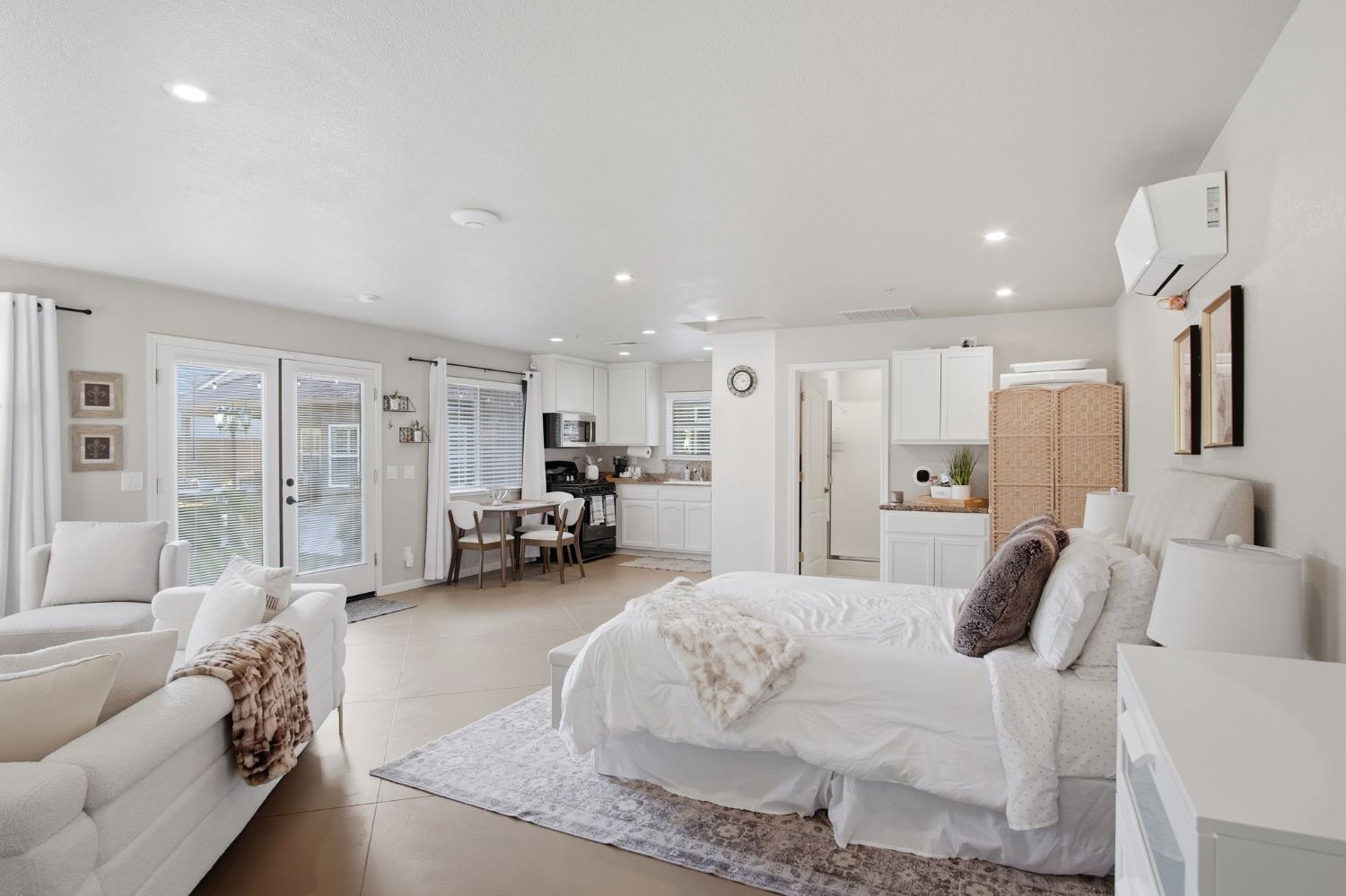 1980 Wyndfair Dr, Turlock, CA 95382