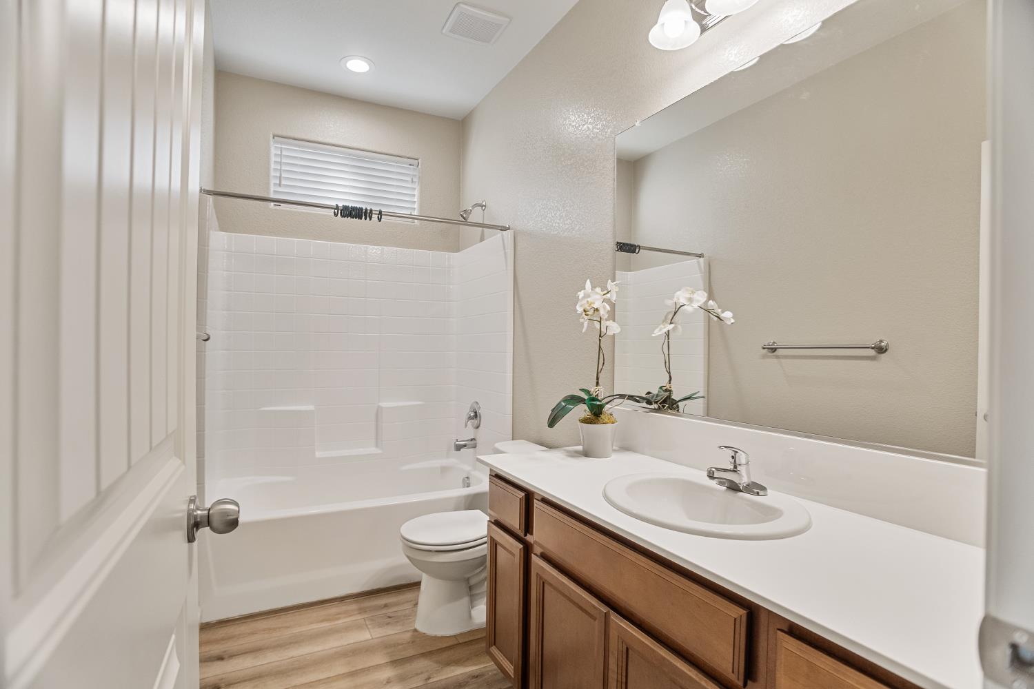 624 Marybelle Dr, Merced, CA 95348