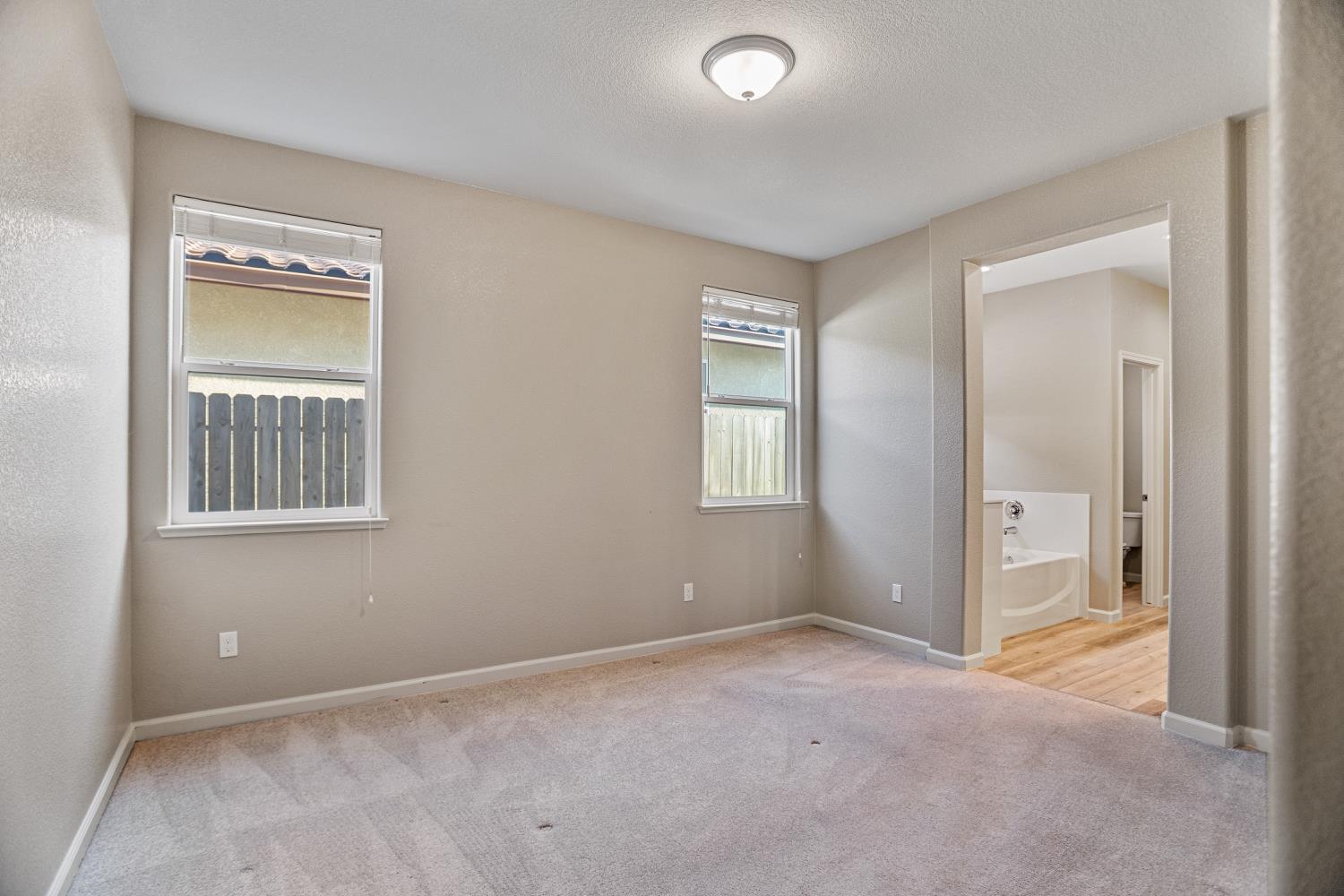 624 Marybelle Dr, Merced, CA 95348