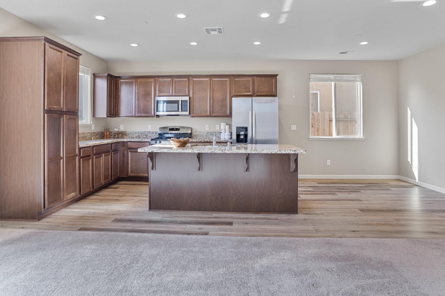 624 Marybelle Dr, Merced, CA 95348