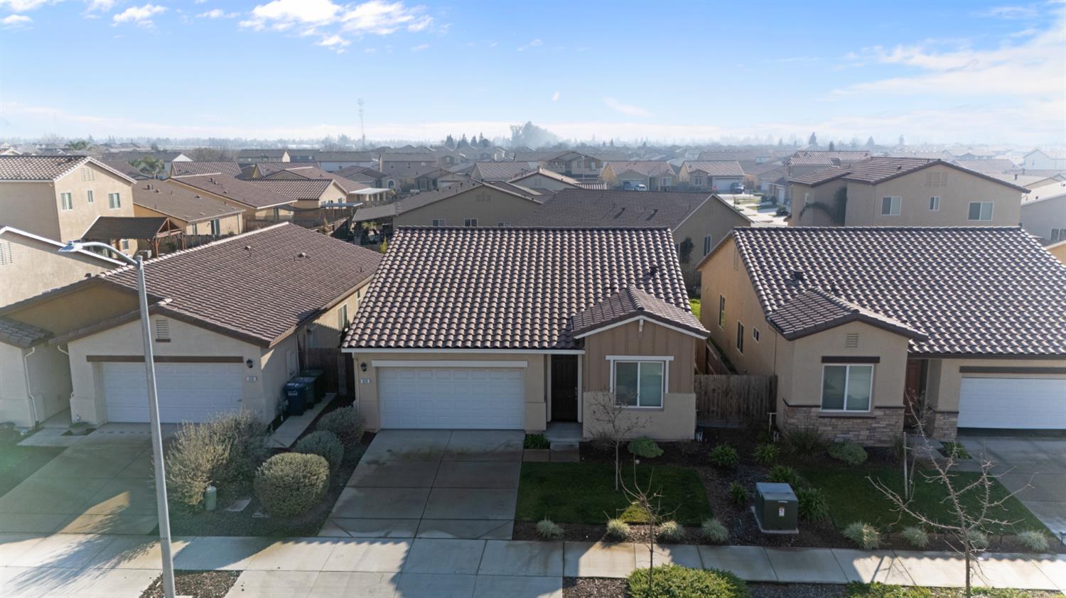 624 Marybelle Dr, Merced, CA 95348