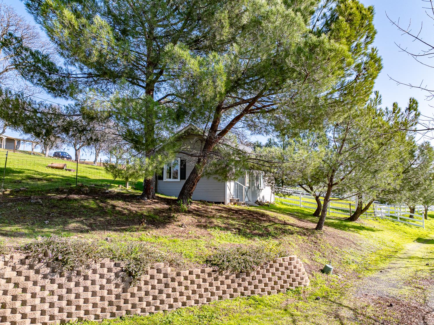 9739 Carrizo Way, La Grange, CA 95329