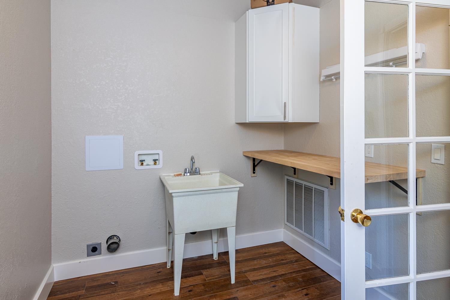 9739 Carrizo Way, La Grange, CA 95329