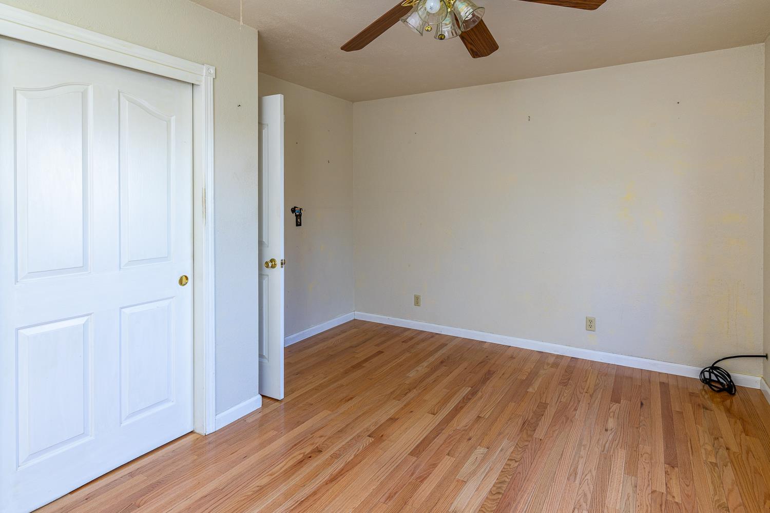 9739 Carrizo Way, La Grange, CA 95329