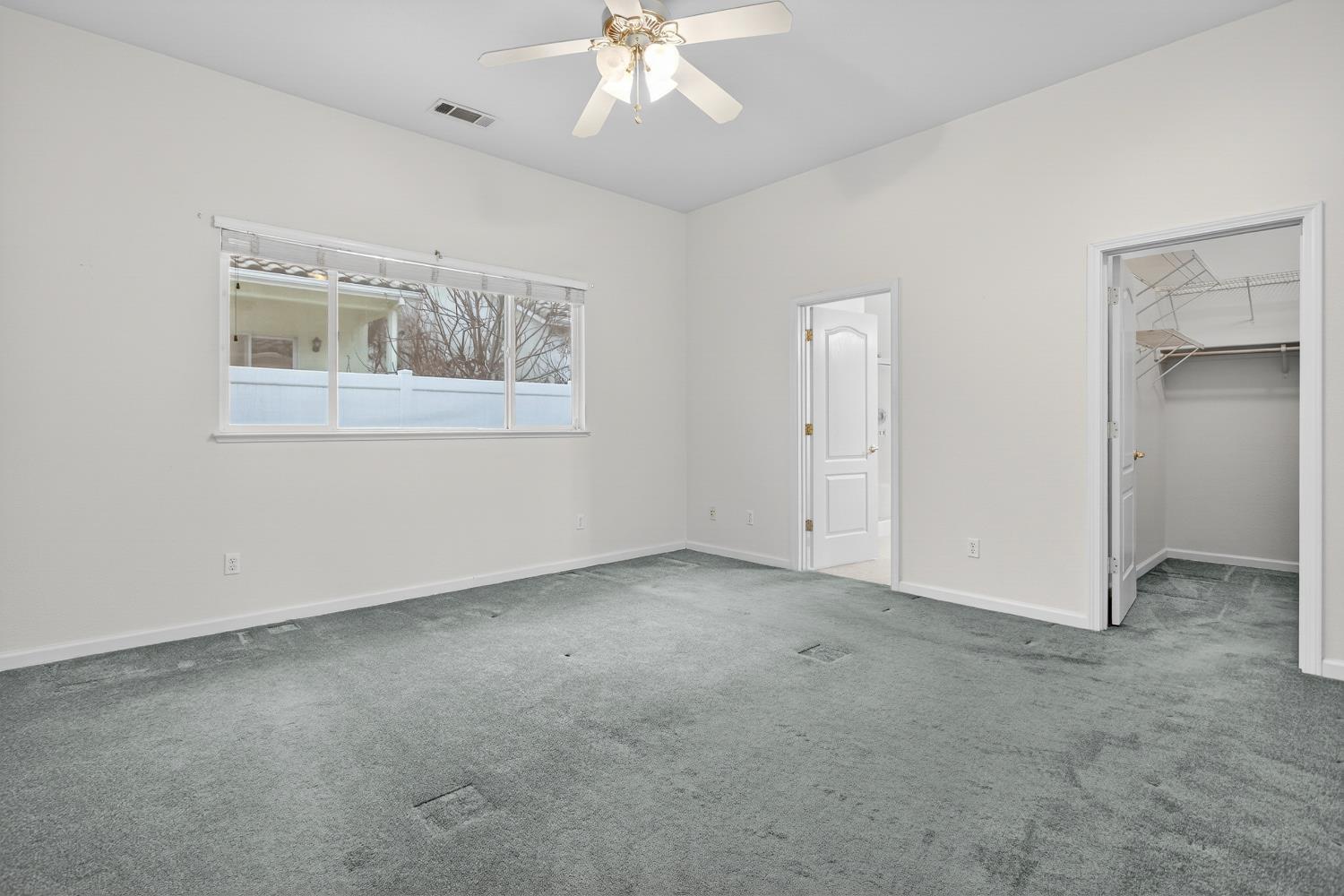 132 Woods Creek Dr, Oakdale, CA 95361