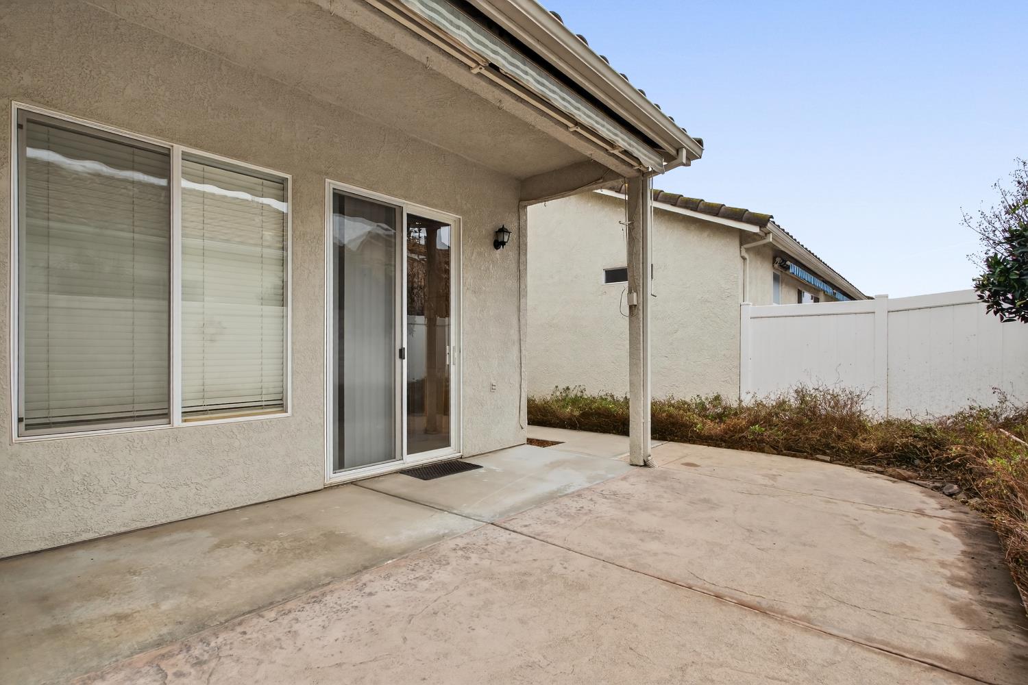 132 Woods Creek Dr, Oakdale, CA 95361