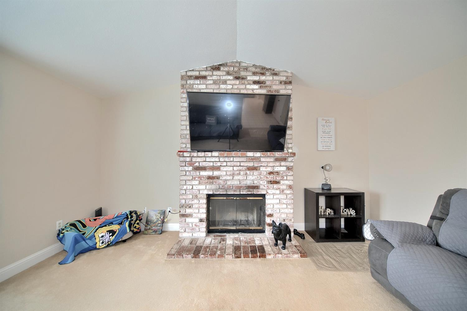 4309 Songbird Ct, Modesto, CA 95355