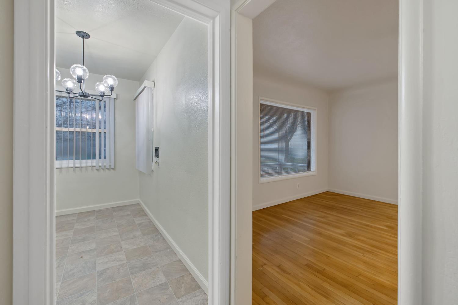 980 E Apricot Ave, Tulare, CA 93274