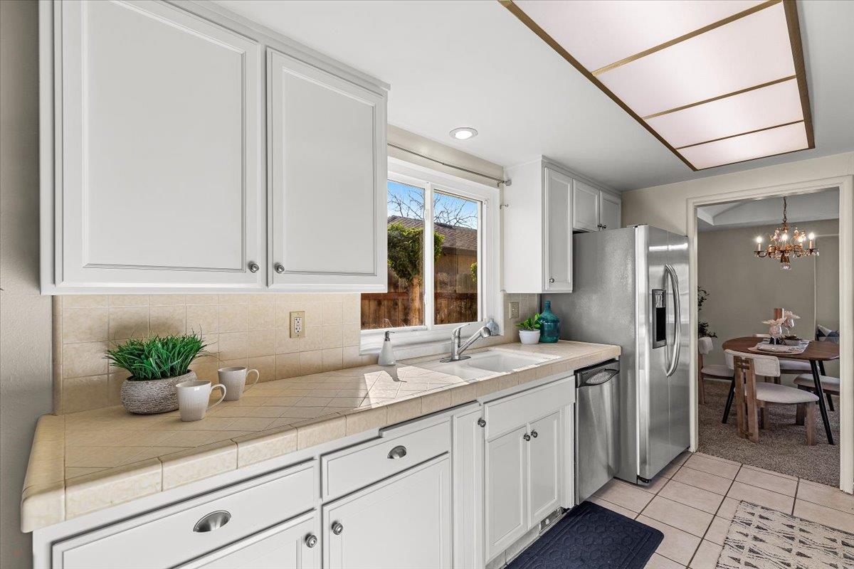 3724 Columbine Dr, Modesto, CA 95356