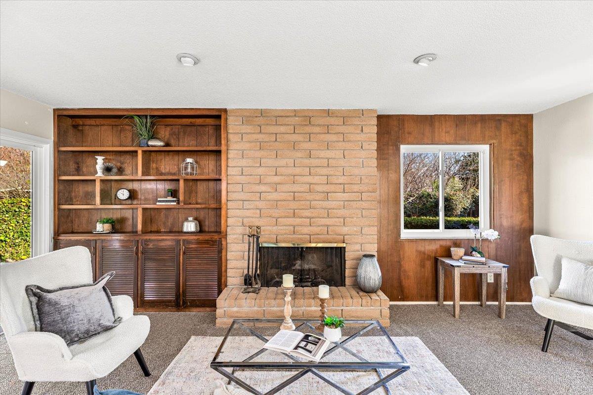 3724 Columbine Dr, Modesto, CA 95356