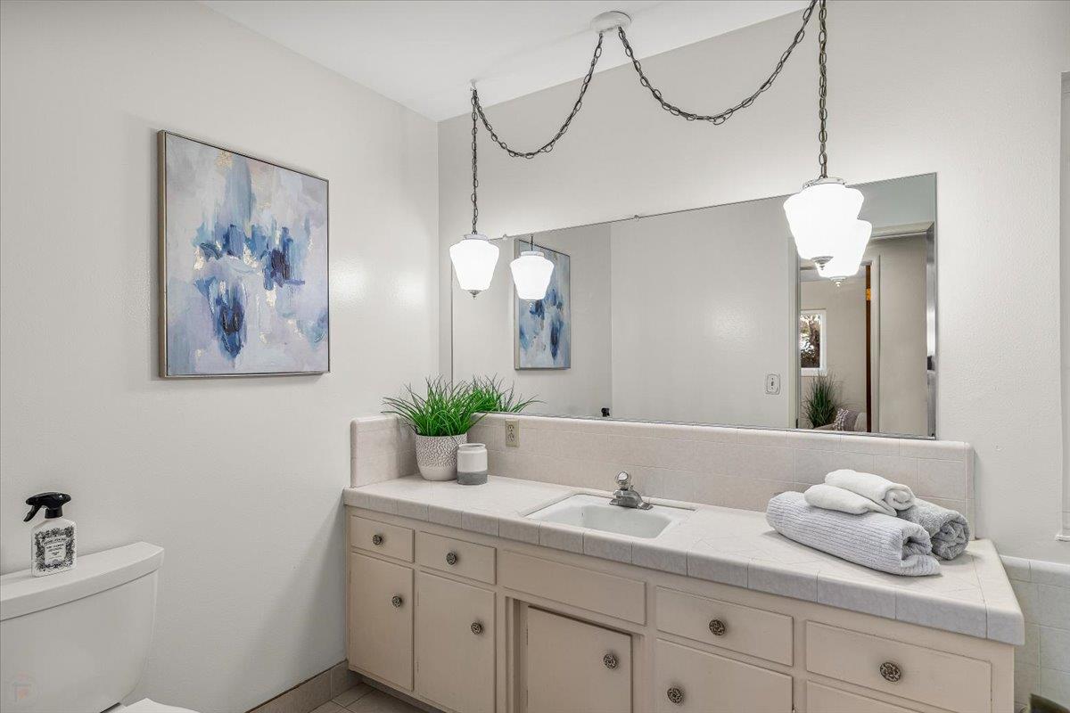 3724 Columbine Dr, Modesto, CA 95356