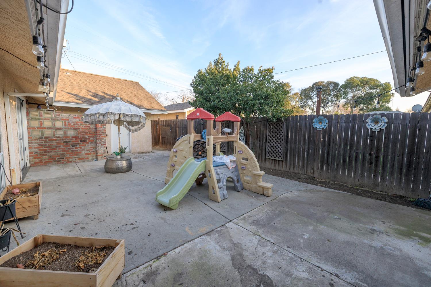 1244 Melrose Ave, Modesto, CA 95350