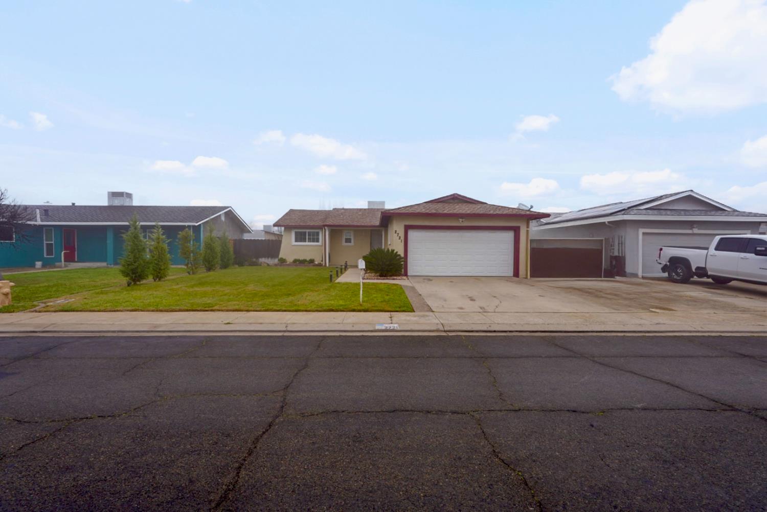 2721 Villa Ramon Dr, Ceres, CA 95307