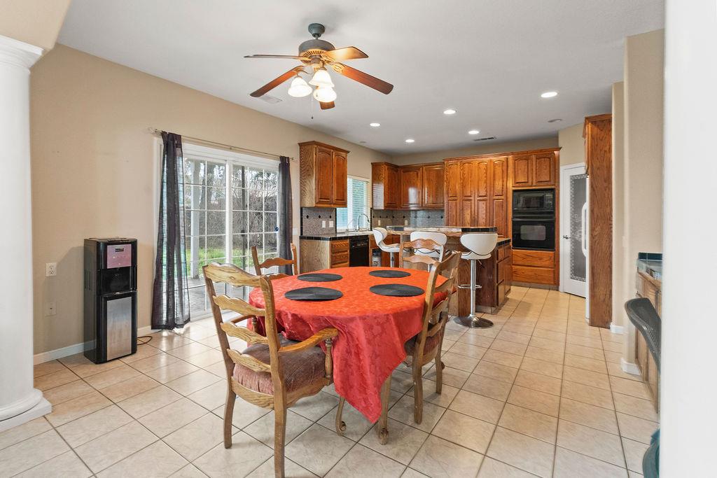 4116 Desertaire Dr, Modesto, CA 95355