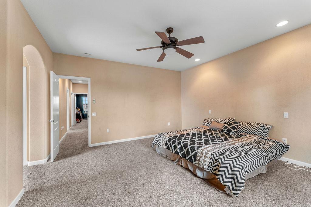 4116 Desertaire Dr, Modesto, CA 95355