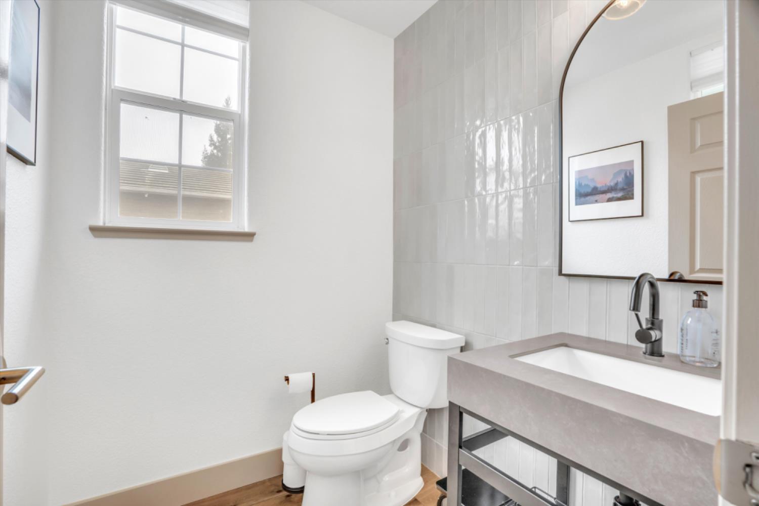 3229 Sundance Lake Dr, Modesto, CA 95355