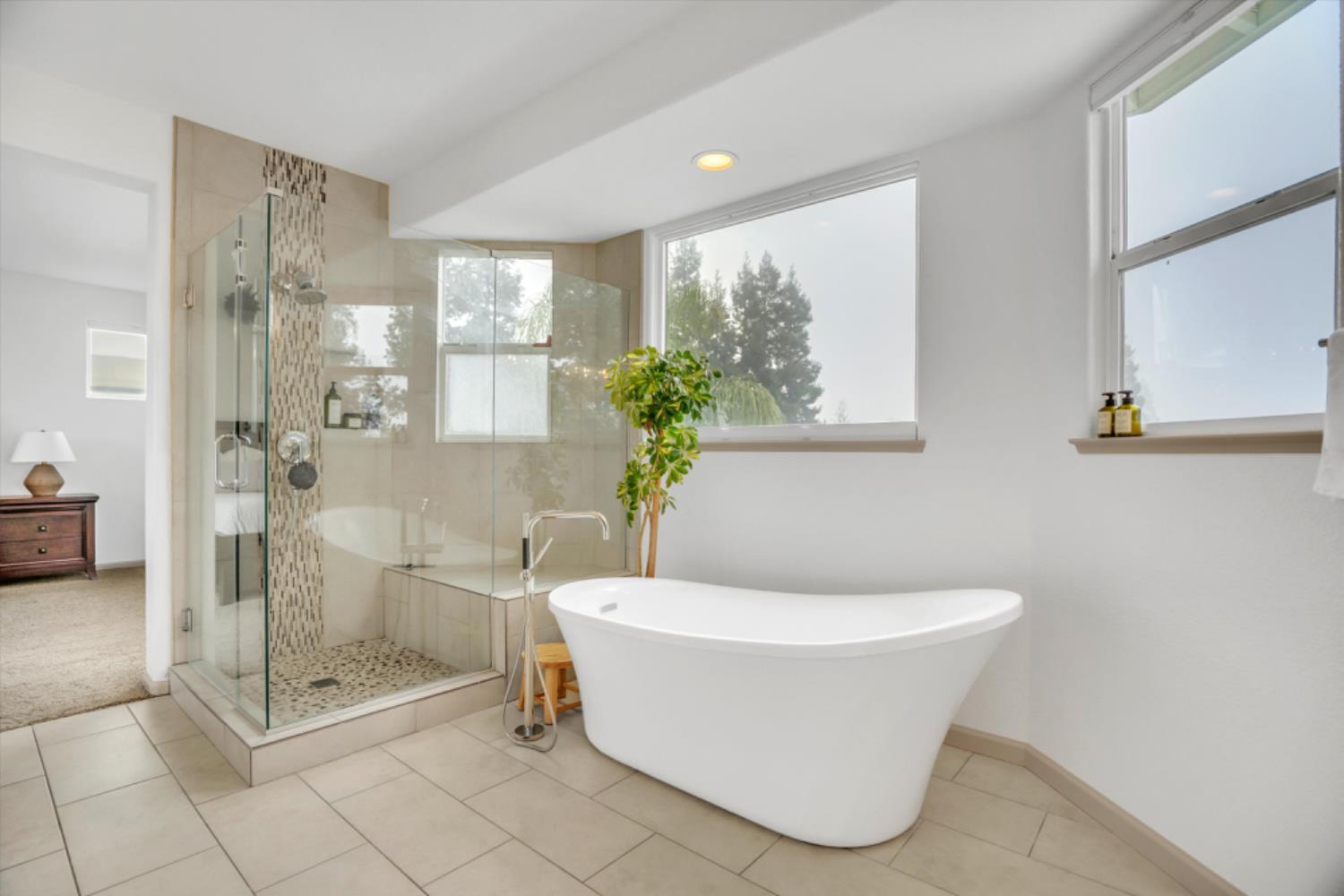 3229 Sundance Lake Dr, Modesto, CA 95355