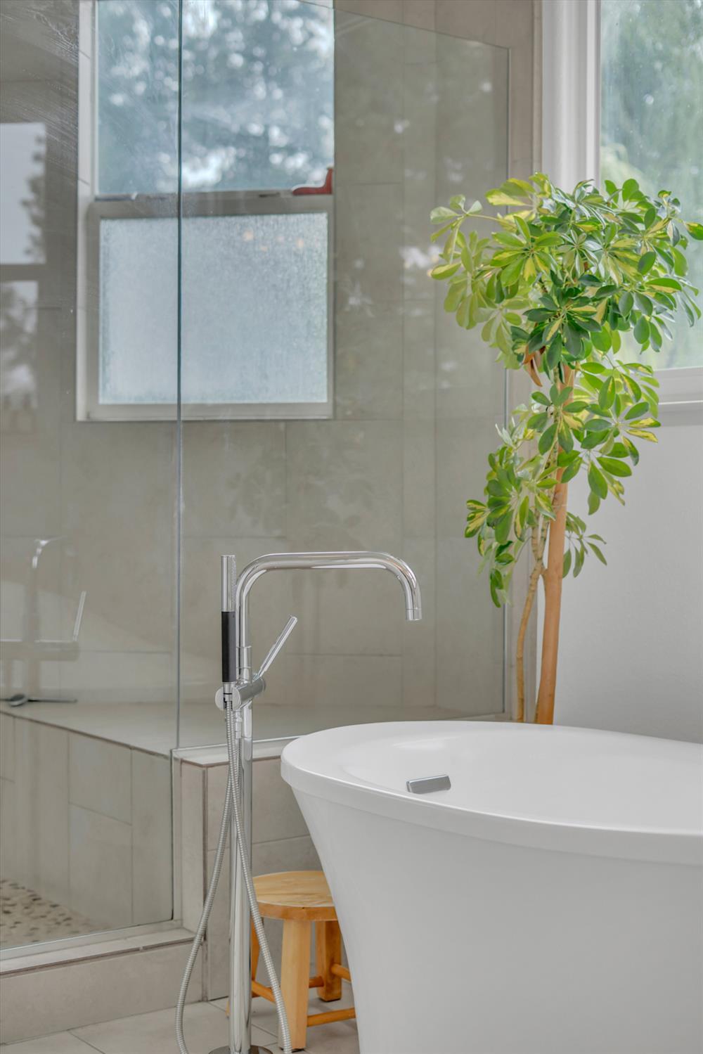 3229 Sundance Lake Dr, Modesto, CA 95355