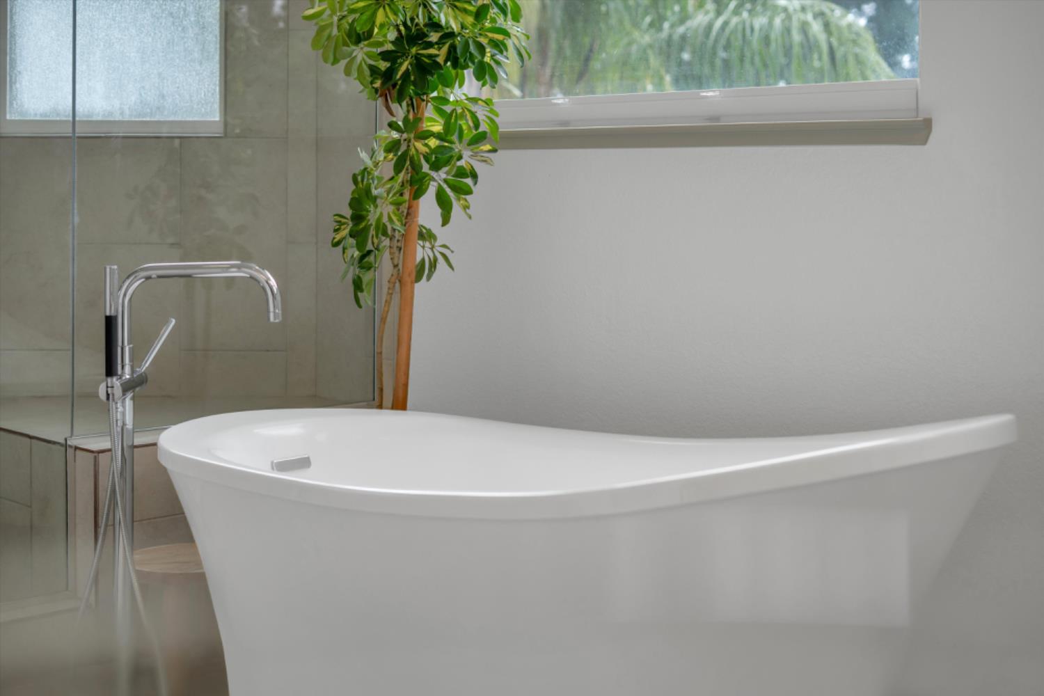 3229 Sundance Lake Dr, Modesto, CA 95355