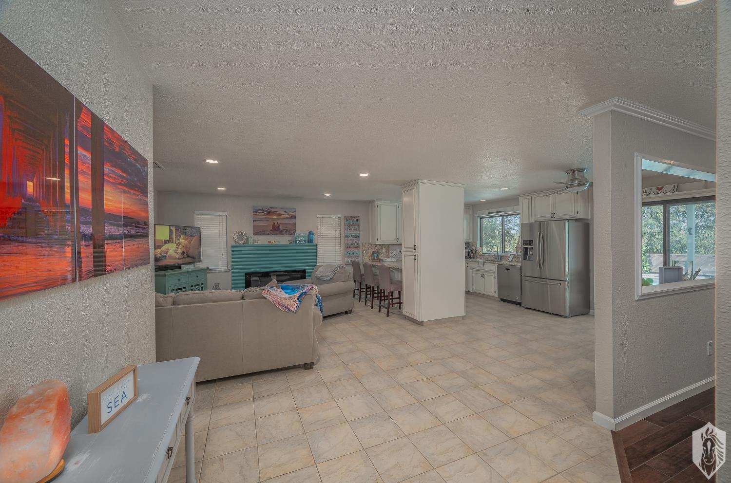 804 Hillswood Ct, Oakdale, CA 95361