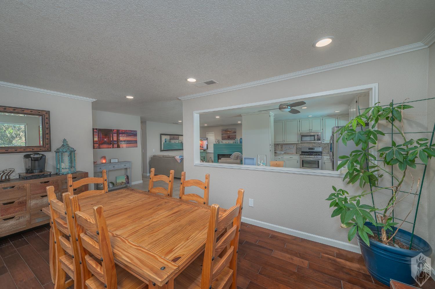 804 Hillswood Ct, Oakdale, CA 95361