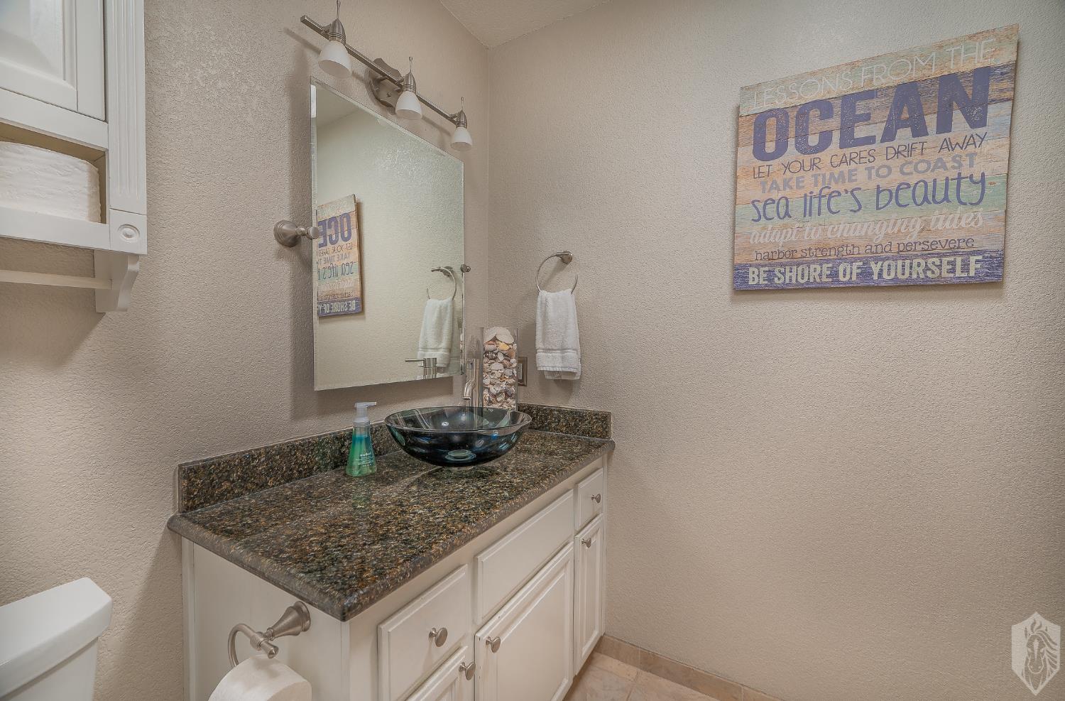 804 Hillswood Ct, Oakdale, CA 95361