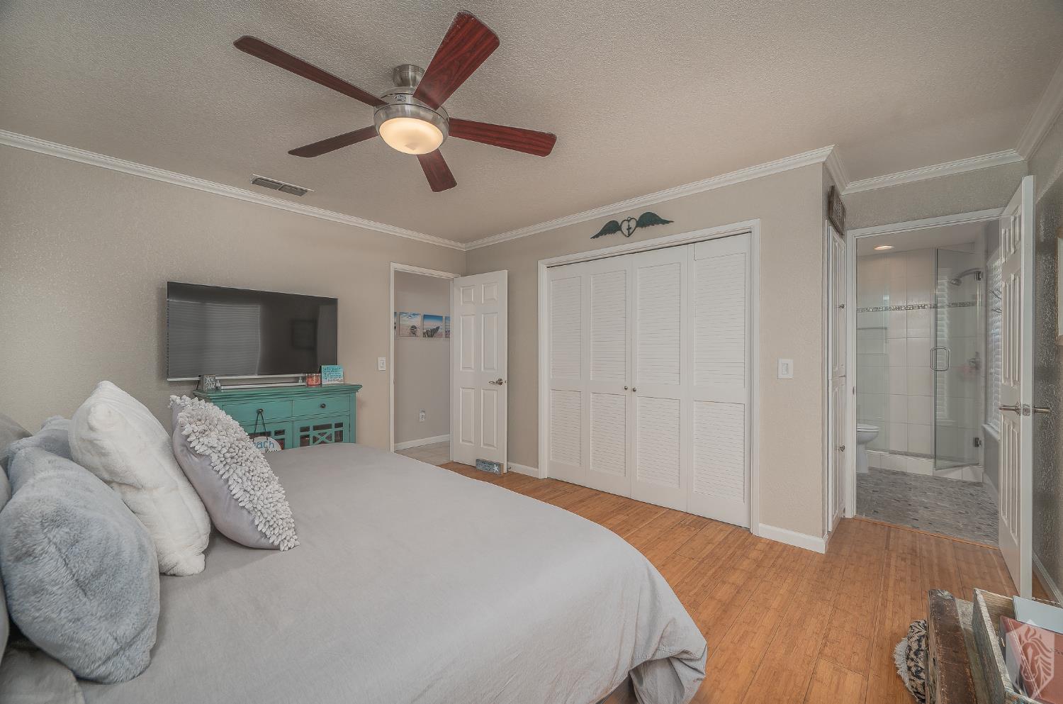 804 Hillswood Ct, Oakdale, CA 95361