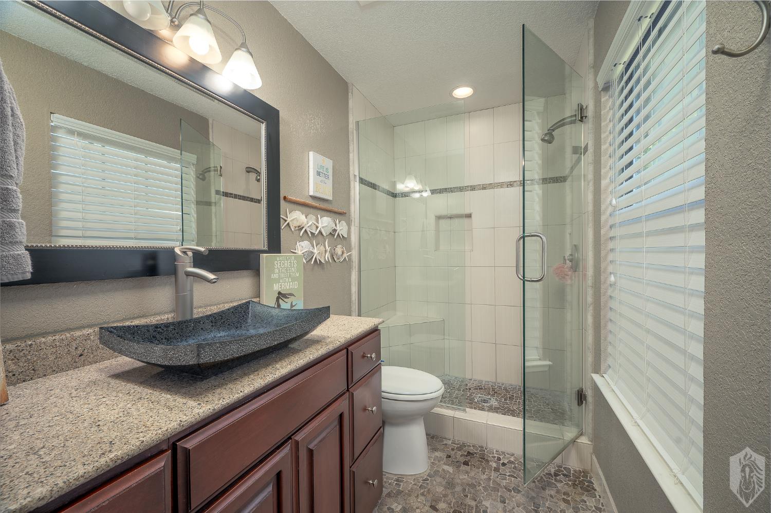 804 Hillswood Ct, Oakdale, CA 95361