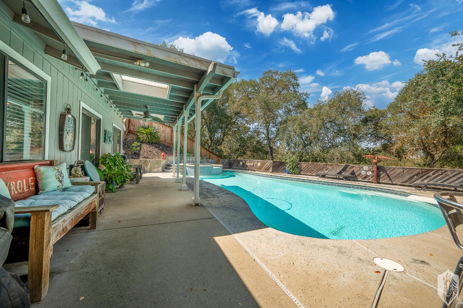 804 Hillswood Ct, Oakdale, CA 95361