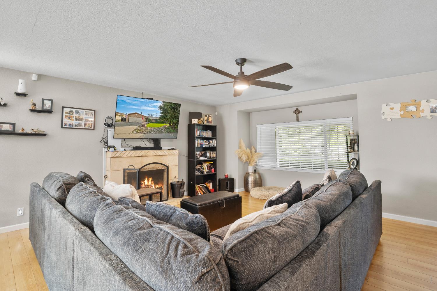 1430 Locke Rd, Modesto, CA 95355