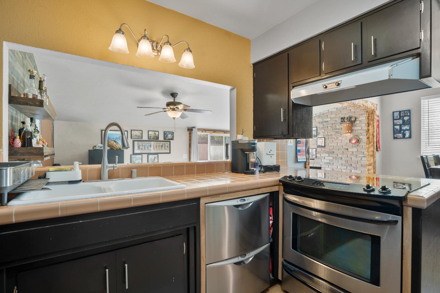 1430 Locke Rd, Modesto, CA 95355