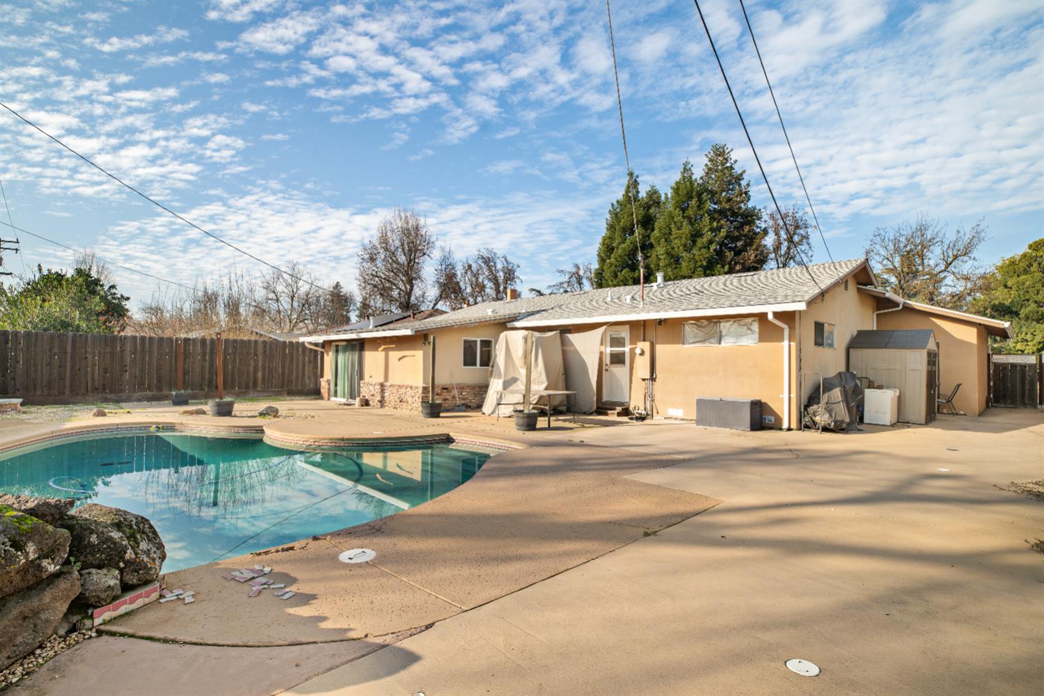 1430 Locke Rd, Modesto, CA 95355