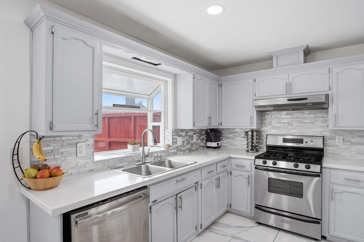 1336 Northgate Dr, Manteca, CA 95336