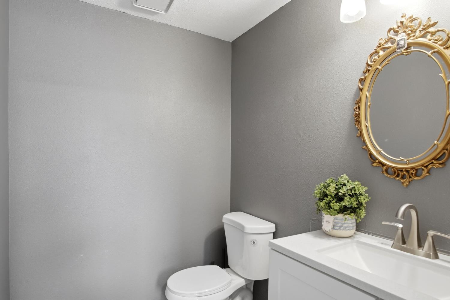 1336 Northgate Dr, Manteca, CA 95336