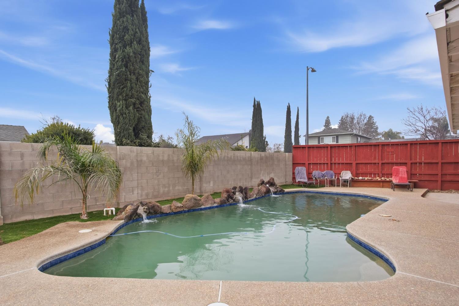 1336 Northgate Dr, Manteca, CA 95336