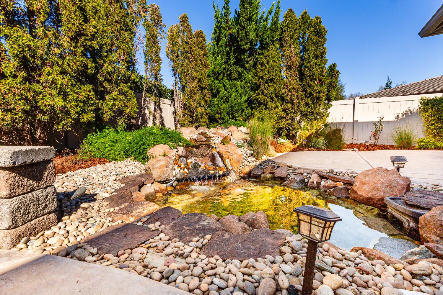 2141 Knollwood Ct, Manteca, CA 95336