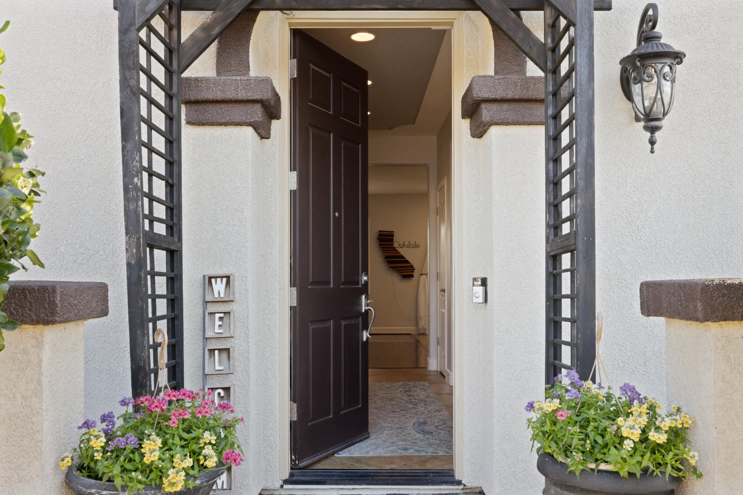 2555 Morgan St, Oakdale, CA 95361