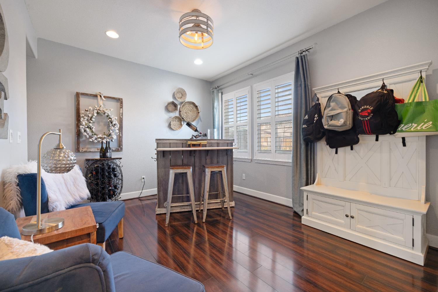 2555 Morgan St, Oakdale, CA 95361