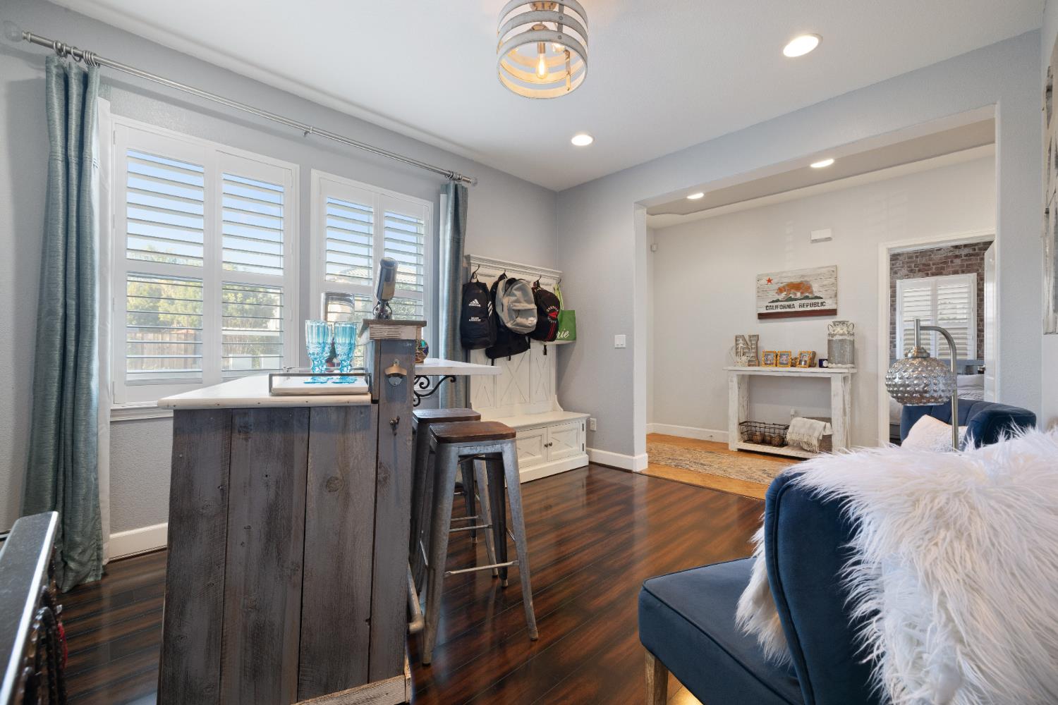 2555 Morgan St, Oakdale, CA 95361