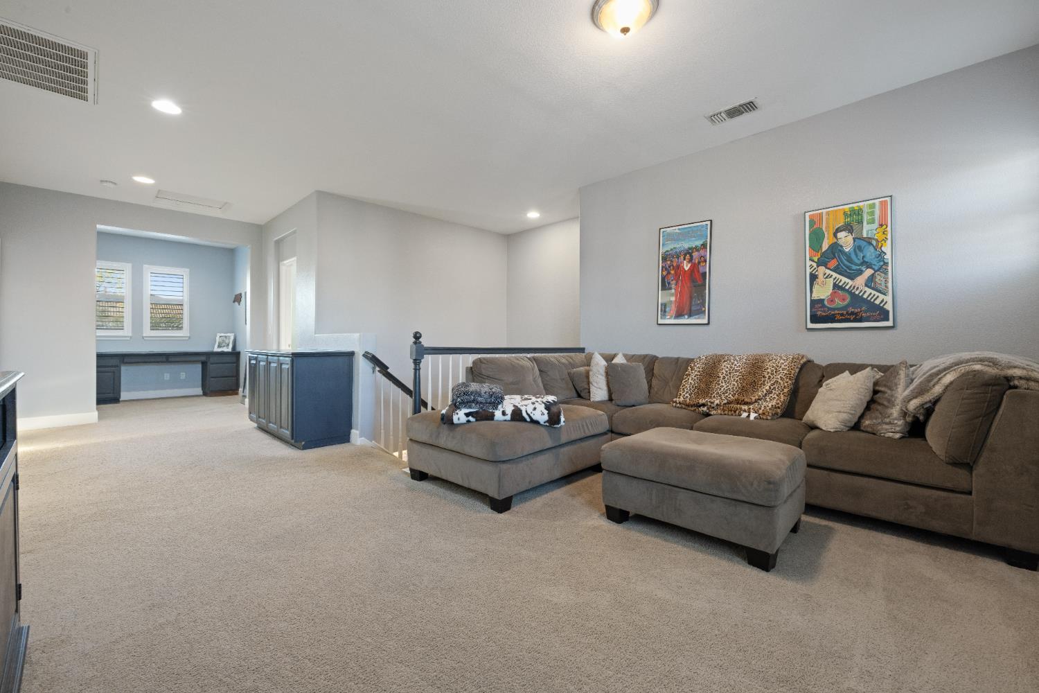 2555 Morgan St, Oakdale, CA 95361