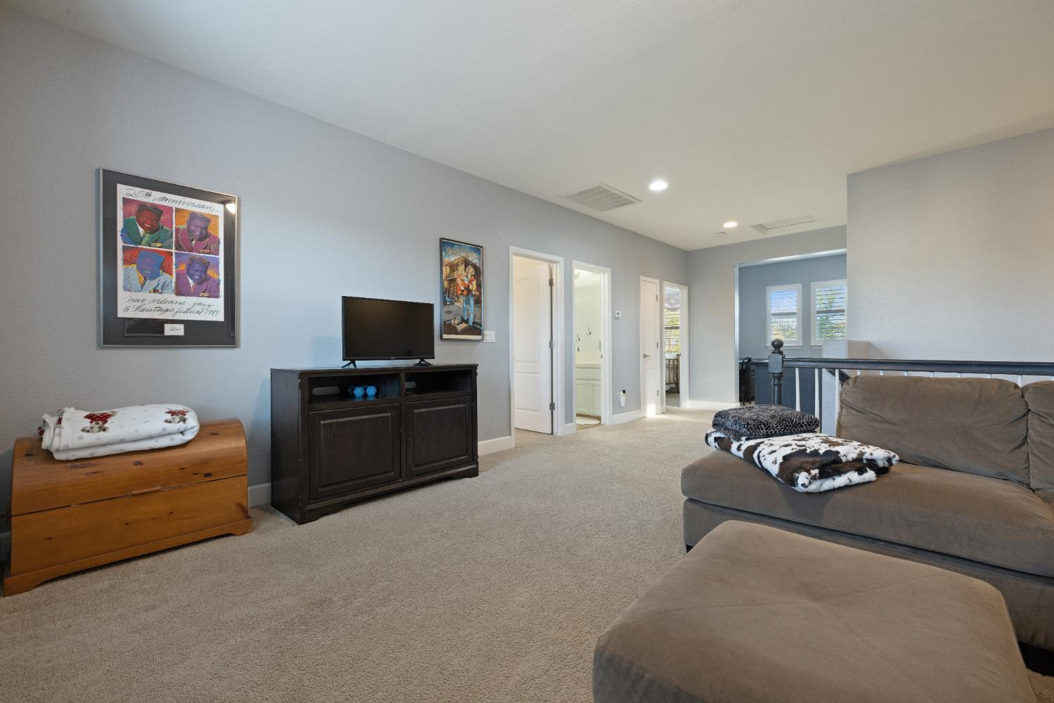 2555 Morgan St, Oakdale, CA 95361