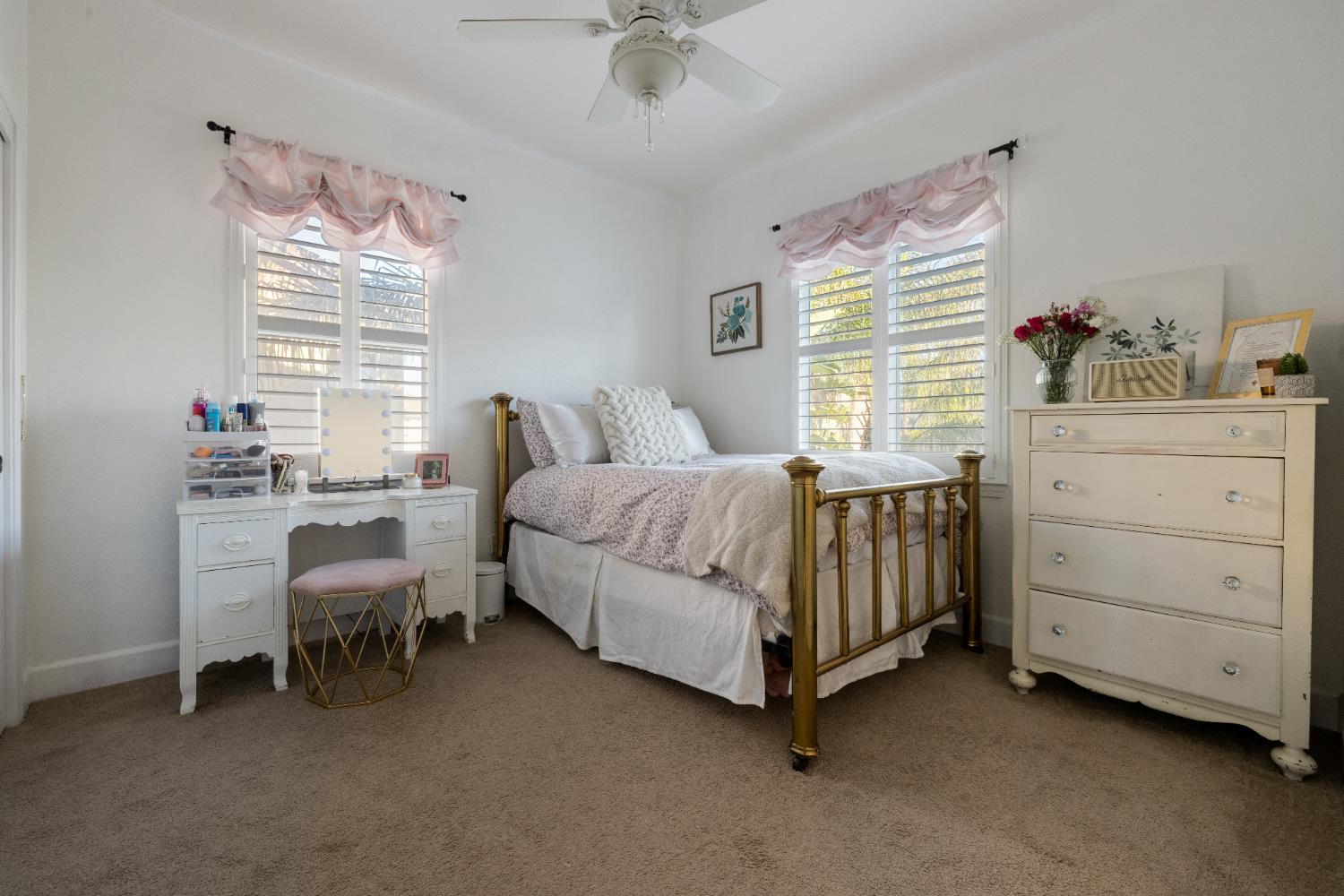 2555 Morgan St, Oakdale, CA 95361