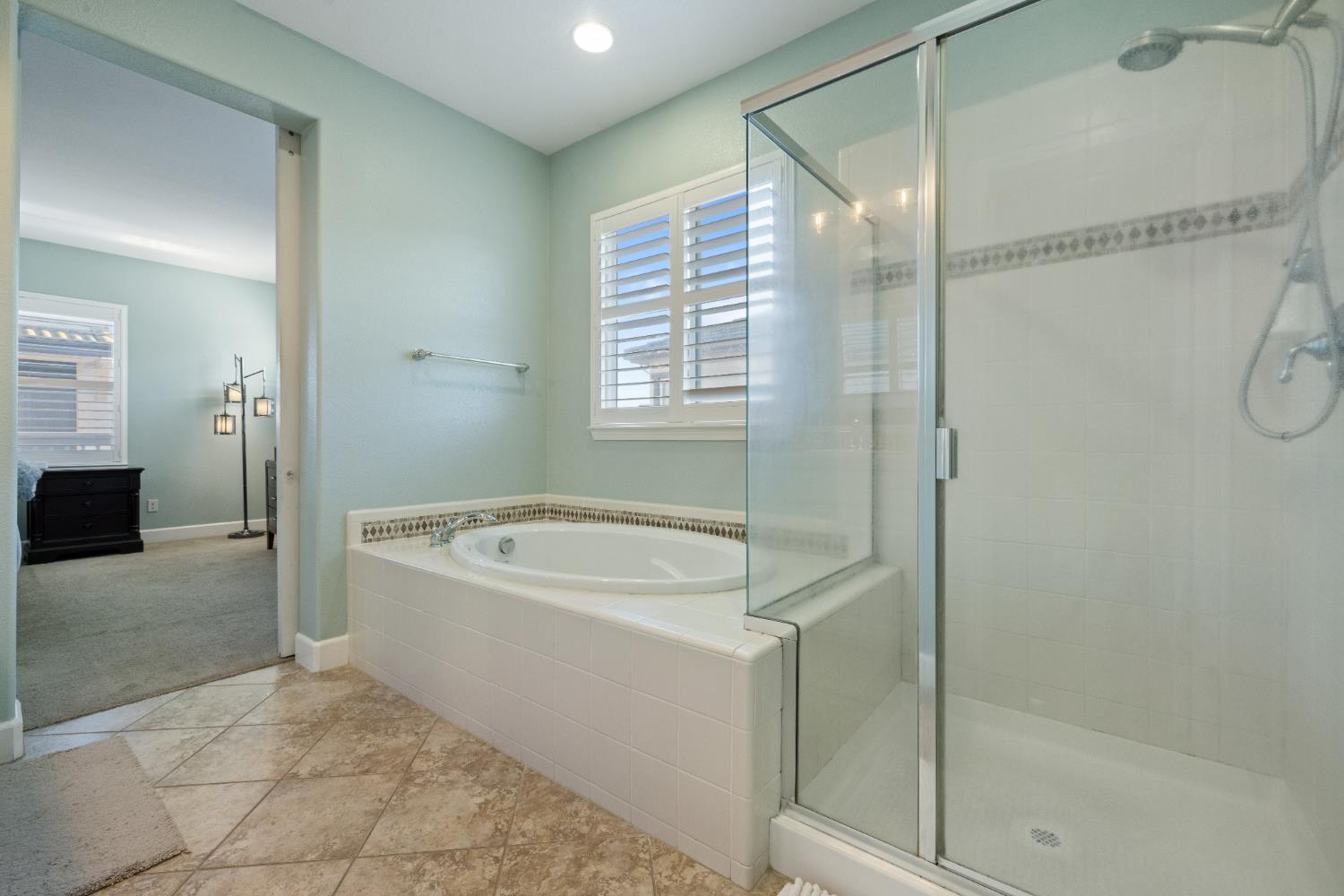 2555 Morgan St, Oakdale, CA 95361